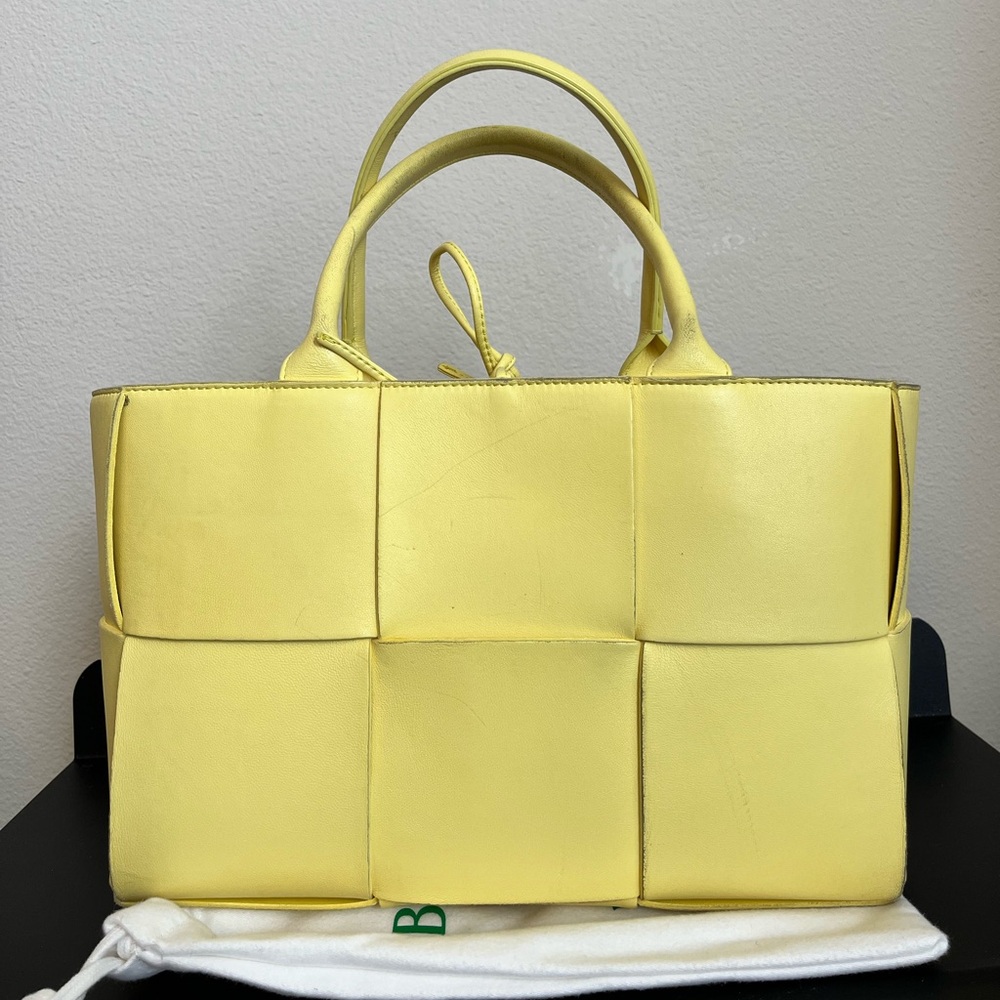 BOTTEGA VENETA SMALL ARCO TOTE